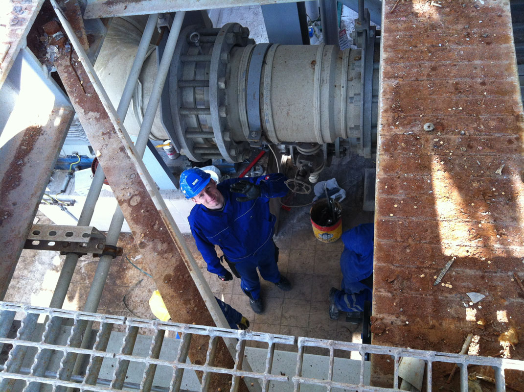 Company services industrial valves from Germany